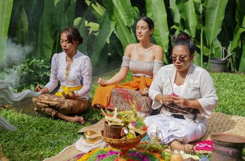 2 Day Yoga, Water Purification, Meditation & Palm Reading in Ubud, Indonesia