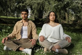 Paar Tantra Retreats und Reisen
