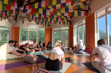 6 jours en retraite de yoga et gestion du stress à Chandragiri, Népal