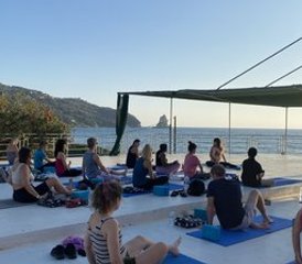 7 días de retiro de yoga, sol y bienestar para mayores de 50 años con paseos guiados en Corfú, Grecia - Photo 2