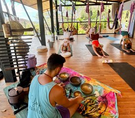 5 días de formación y retiro de meditación con sanación sonora de 25 horas en Tamarindo, Costa Rica - Photo 5