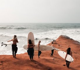 35 Tage Anfängerfreundliches Surf- und Yoga-Retreat in Peniche, Portugal - Photo 1