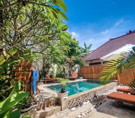 7-Daagse Surfkamp voor Halfgevorderden en Gevorderden in Ekas, Lombok, Indonesië - Photo 5