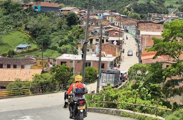 10 días de tour guiado en moto para descubrir lo mejor de Colombia