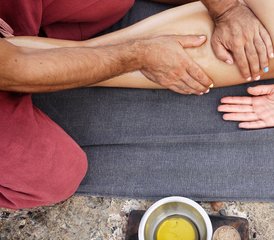 11 jours en stage de formation de praticien en massage yoga ayurvédique 60 heures à Ibiza, Espagne - Photo 3