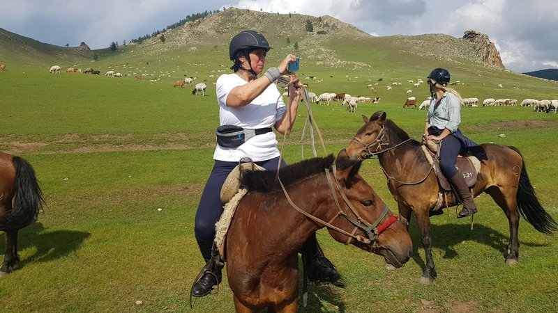 13 Day Mini Gobi and Steppes Horse Riding Trek in Mongolia