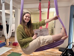 23 días de profesorado de yoga aéreo, Hatha, Ashtanga-Vinyasa y Yin de 200 horas en Rishikesh, India