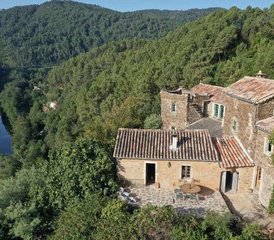 5 jours en stage de yoga et cours de massage thaï : tisser des liens par le souffle dans les Cévennes, France - Photo 2