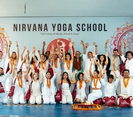 28 días de curso de formación y 200 horas para profesores de Hatha Ashtanga Vinyasa Yoga en Rishikesh, India - Photo 2