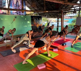34 Tage 300-Stunden Hatha- und Vinyasa-Yogalehrer Ausbildung in Kerala, Indien - Photo 2