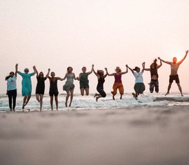 313 Tage 100-Stunden Vinyasa- und Yin-Yogalehrer Ausbildung in Goa, Indien - Photo 1