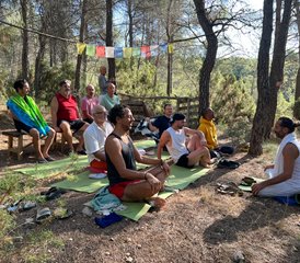 4 Tage Gay Men's Yoga Tantra und Meditation Retreat nahe Barcelona, Spanien - Photo 3