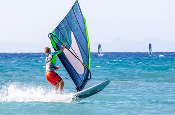 7 jours en stage de windsurf débutant à Rhodes, Égée-Méridionale, Grèce