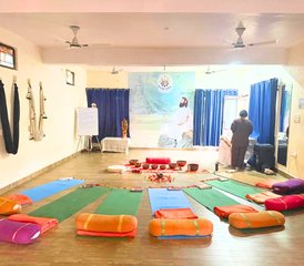 7 Tage 50-Stunden-Klangheilung und Therapeutische Ausbildung (Kurzkurs) in Rishikesh, Indien - Photo 5