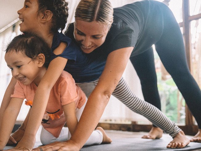 Top 10 Yoga Teacher Training in Canada