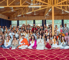 25 días de profesorado de yoga Kundalini Tantra tradicional de 200 horas en Rishikesh, India - Photo 2