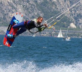 3-Daagse Geweldige Kitesurfkamp op het Gardameer in Malcesine, Italië - Photo 2