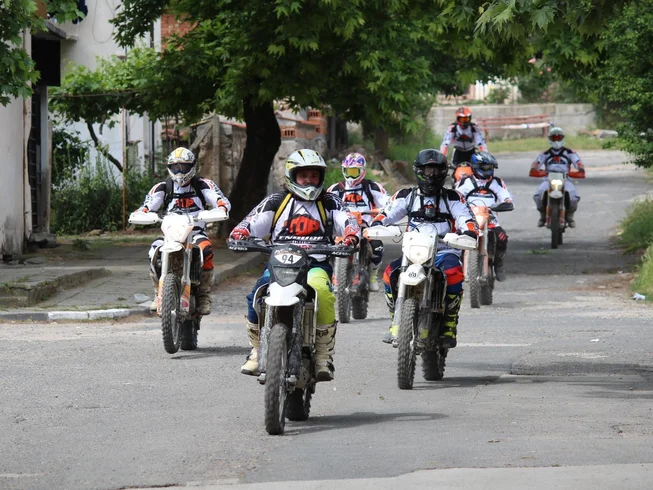 4 Day Budget Guided Enduro Motorcycle Tour in Bulgaria photo 3