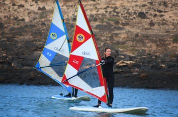 8 jours en stage de windsurf débutant au Surfers Retreat, Fuerteventura, Espagne