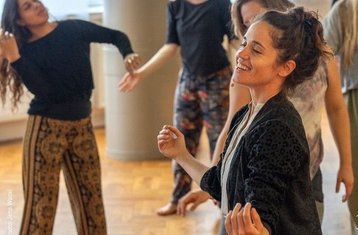 8 Tage Fluentbody und Yin Yoga Retreat auf Sardinien, Italien mit Boutique-Zimmer, Pool mit Meerblick und Spa