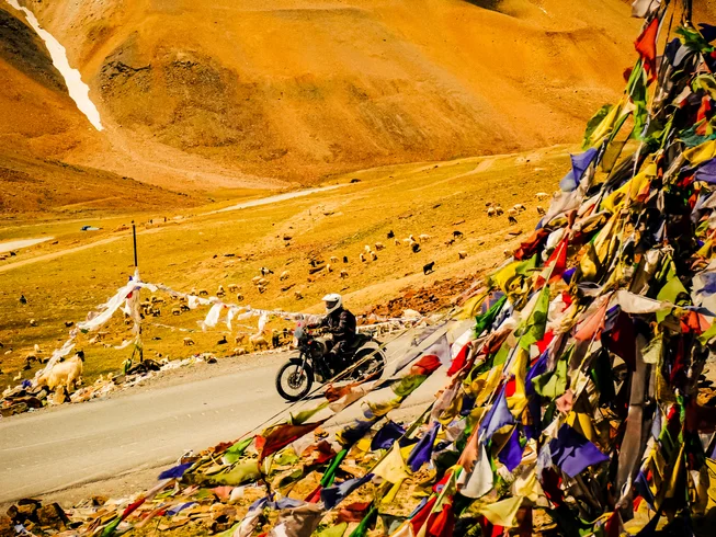 11 Day Lakes and Passes of Ladakh Motorcycle Tour - Offroad Motorcycle Tour in India photo 8
