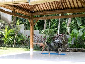 15 Day Relaxing Couples Wellness Retreat with Yoga Including Balinese and Hot Stone Massages in Bali