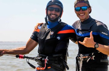 8 días de paquete avanzado de kitesurf en Sicilia, Italia