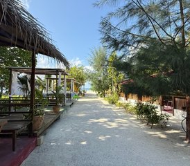 8-Daagse Verblijf en Surf Vakantie in Noah Private Beach House, Malediven - Photo 2