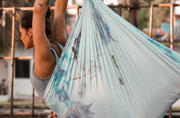 7 jours en formation de professeur de yoga aérien 50h à Goa, Inde