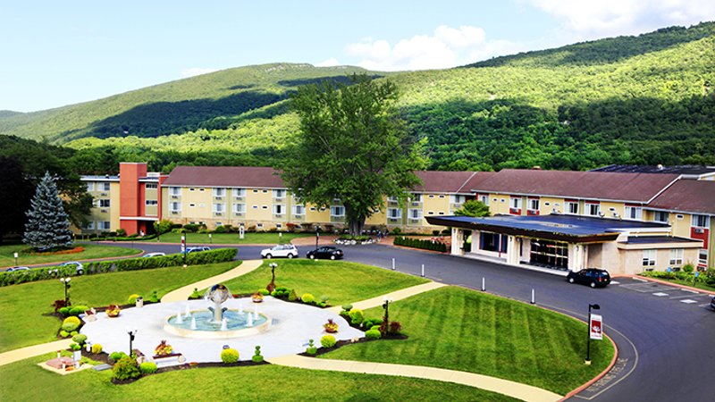 3 Day Catskills 'Relax & Refresh' Getaway Retreat in Ellenville, Upstate New York