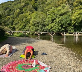 82 jours en week-end de yoga, randonnée et feu de camp à Bohan, Belgique - Photo 1