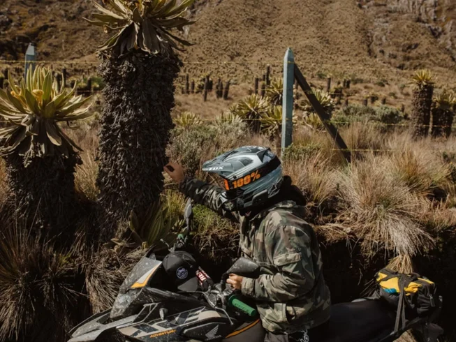 4 Day Guided Volcanos and Hot Springs Motorcycle Tour in The Andes, Colombia photo 5