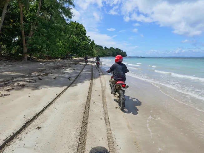 Non-Residential Scenic Beginner-Friendly Guided Motorcycle Day Tour in El Nido, Philippines photo 7