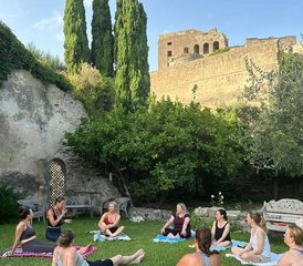 75 jours en retraite de yoga et d’océan – bien-être et aventure en mer à Sant'Angelo, Italie - Photo 1
