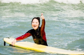 7 Tage Surf- und Aufenthalts-Retreat für Mittelstufe und Fortgeschrittene Surfer in Ericeira, Lisboa, Portugal