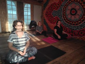 7 Day Detox Retreat in Mouzay, France with Fasting, Yoga, and Sound Healing