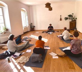 26 Tage 200-Stunden Schöne Kundalini Yogalehrer Ausbildung an der Donau, Österreich - Photo 5