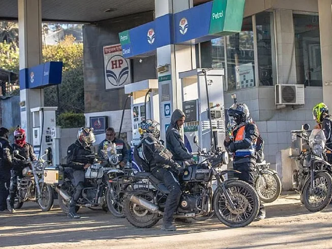 8 Day Delhi-Agra-Jaipur Golden Triangle With Amritsar City Guided Motorcycle Tour in India photo 2