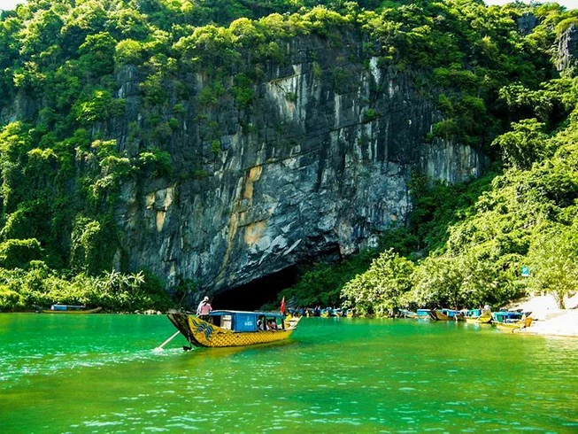 8 Day Vietnam Guided Motorbike Tour to Mai Chau, Phong Nha, Hue, Da Nang, Hoi An from Hanoi, Vietnam photo 10