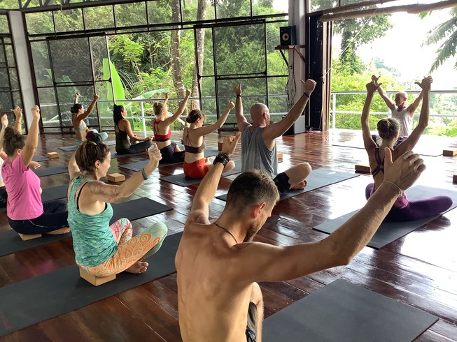 Top 10 Hybrid Yoga Teacher Training Worldwide