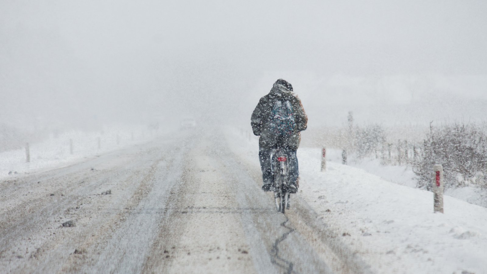 winter cycling holidays