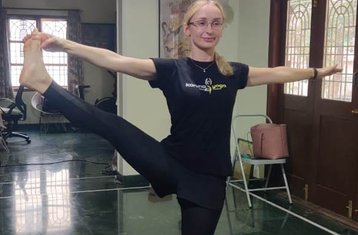 30-Day 50Hr Online YTT: Biomechanics & Alignments of Asanas & Sun Salutations, 20 Contact Hours