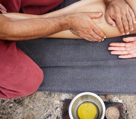 11 Tage 60-Stunden Ayurvedische Yoga-Massage-Therapeuten-Ausbildung in Arambol Beach, Goa, Indien - Photo 2