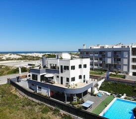 108 jours de surf en bord de mer à Gafanha da Boa Hora, Portugal - Photo 1