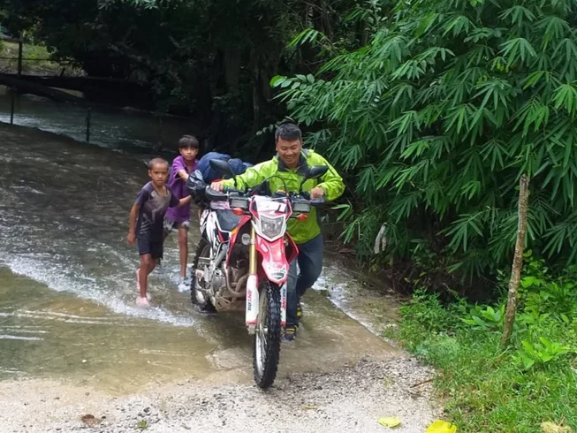 5 Day Exotic Guided Motorcycle Tour from Vientiane to Vang Vieng, Luang Prabang in Laos photo 9