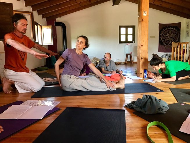 Guided Ashtanga and Mysore Style – Asturias Yoga