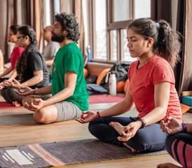 75 Tage 85-Stunden Prenatale Yogalehrer Ausbildung in Rishikesh, Indien - Photo 1