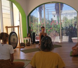 107 Tage der Stille, Nicht-Duale Meditation hin zur Leere und Yoga am Strand in Spanien - Photo 1