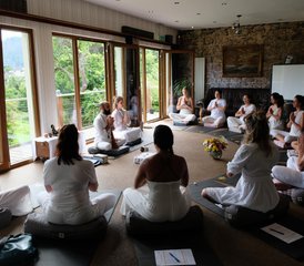 21 días de profesorado de yoga de 200 horas multiesilo en Heimbach, Eifel, Alemania - Photo 5