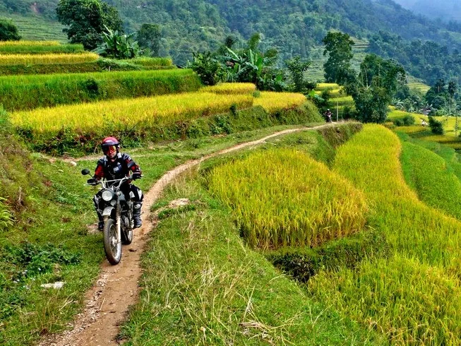 4 Day Northeast Motorbike Trails Vu Linh to Ba Be in Vietnam photo 2
